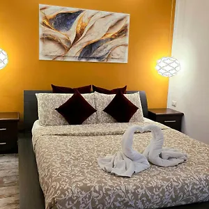 2* Maison d'hôtes Appia Avenue 639